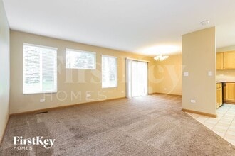 3610 Forestview Dr in Joliet, IL - Foto de edificio - Building Photo