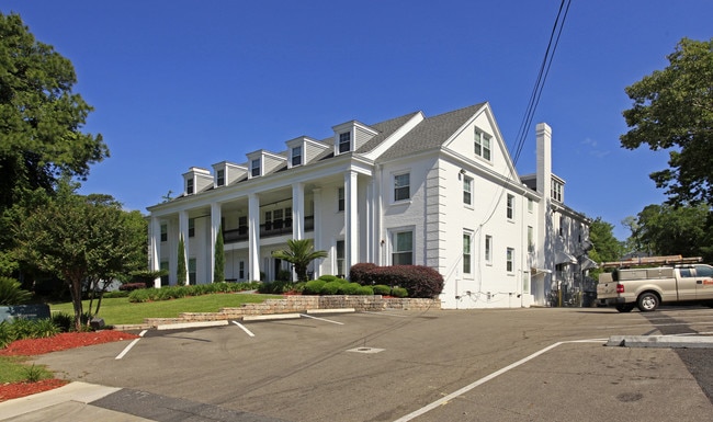 Kappa Kappa Gamma in Tallahassee, FL - Building Photo - Building Photo