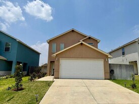 5814 Doctorado Dr in Laredo, TX - Building Photo
