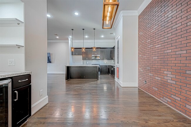property at 2227 Chenevert St