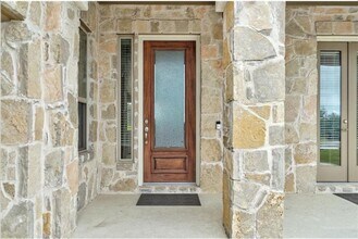 5310 Scenic Lake Dr in Georgetown, TX - Building Photo - Building Photo