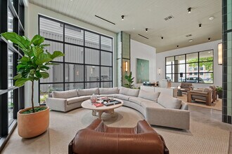 The Saint George in Austin, TX - Building Photo - Building Photo