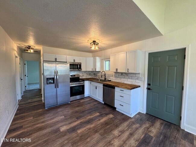 1712 Vada Cir in Knoxville, TN - Building Photo - Building Photo