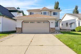 841 Ryan Pl NW in Edmonton, AB - Building Photo