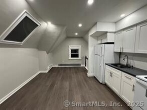 644 Brooks St in Bridgeport, CT - Building Photo - Building Photo