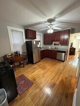 2311 N Greenview Ave, Unit 1F in Chicago, IL - Building Photo - Building Photo