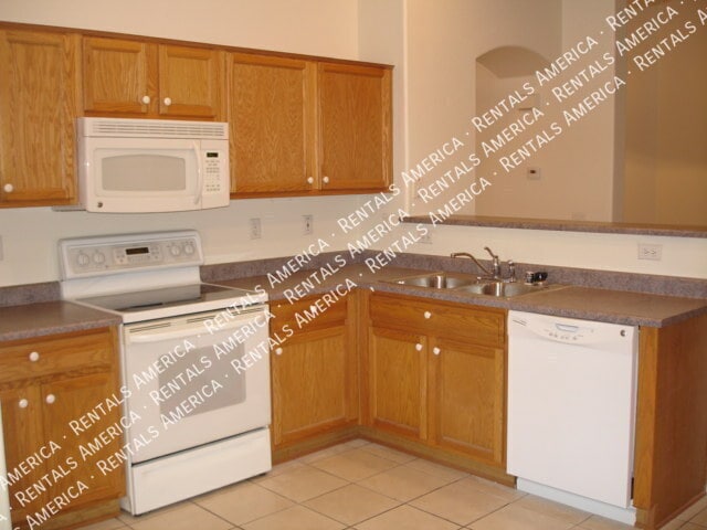 17463 W Rock Wren Ct in Goodyear, AZ - Building Photo - Building Photo