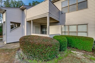 100 Brighton Hl Cir in Columbia, SC - Building Photo - Building Photo