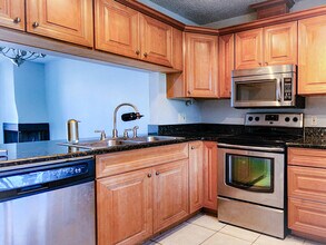 1986 Pelican Landing Blvd, Unit 1525 in Clearwater, FL - Foto de edificio - Building Photo