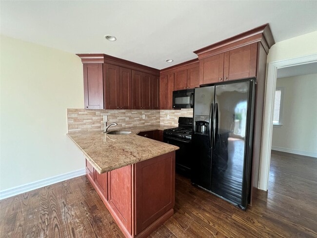 property at 316 Kimberly Pl