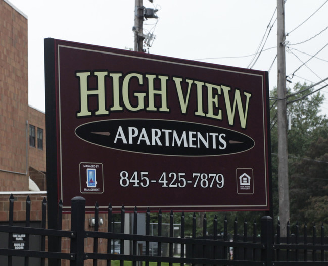 Highview Apartments in Spring Valley, NY - Foto de edificio - Building Photo