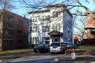 672 19th St Apartments