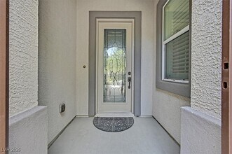 913 Hickory Park St in Las Vegas, NV - Building Photo - Building Photo