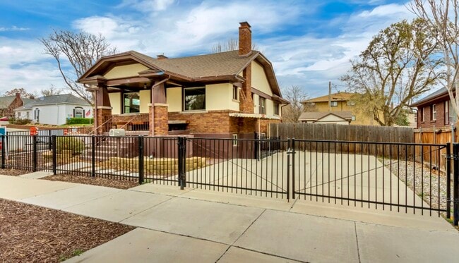 property at 1186 E Westminster Ave