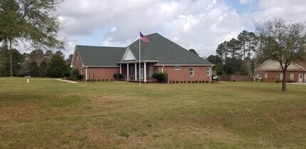 565 Twin Ponds Dr in Havana, FL - Building Photo - Building Photo