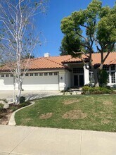 310 Via Rosario in Bakersfield, CA - Building Photo - Building Photo