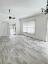 542 10th Pl in Vero Beach, FL - Building Photo - Building Photo