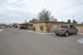 3610 E Blacklidge Dr in Tucson, AZ - Foto de edificio - Building Photo