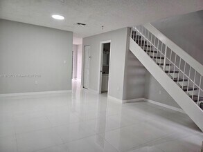 6410 SW 130th Ave in Miami, FL - Building Photo - Building Photo