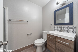 1148 Stanley in Long Beach, CA - Building Photo - Interior Photo