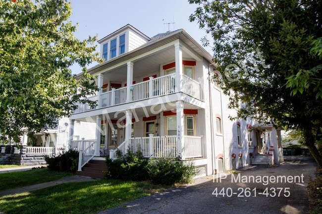 property at 1609 Lakewood Ave