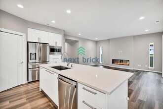 22939 Poplar Ave SE in Black Diamond, WA - Building Photo - Building Photo