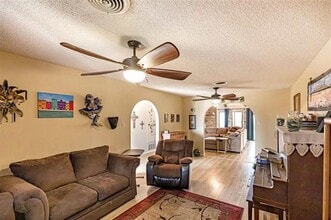 Beautiful 4 Bedroom/2 Bath Home in Alamogordo, NM - Building Photo - Building Photo