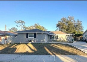 520 S Perry St in Lawrenceville, GA - Building Photo