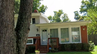 2303 Pinneberg Ave in Rockville, MD - Building Photo