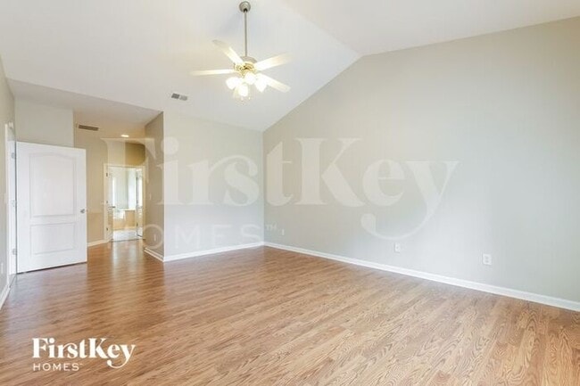 952 Simonton Glen Dr SE in Lawrenceville, GA - Building Photo - Building Photo