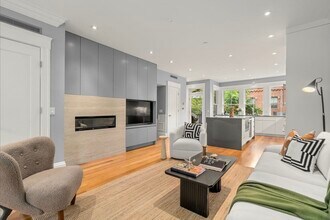 133 W Concord St in Boston, MA - Building Photo - Building Photo