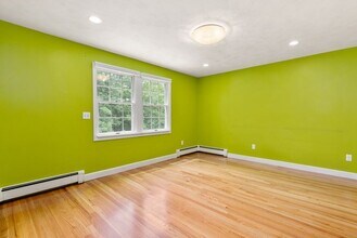 55 Park Ave in Wellesley, MA - Building Photo - Building Photo