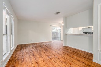 1210 Southport Dr-Unit -B in Austin, TX - Building Photo - Building Photo