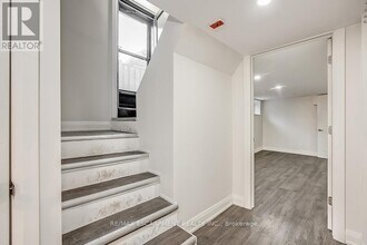 38 Ashford Blvd in Hamilton, ON - Building Photo - Building Photo