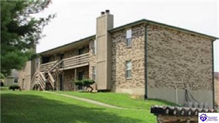 430 Wagon Wheel Trail in Radcliff, KY - Building Photo