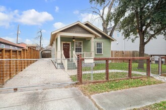 802 Walton St in Houston, TX - Building Photo - Building Photo