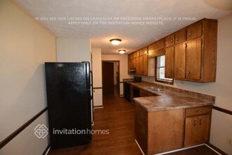 2160 Flowery Branch Rd in Buford, GA - Foto de edificio - Building Photo