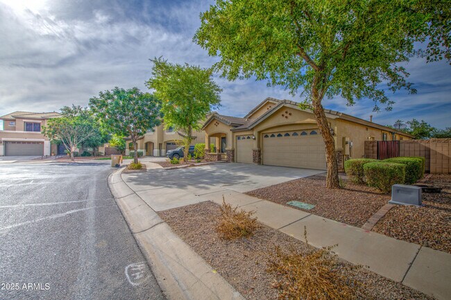 property at 8866 West Myrtle Ave
