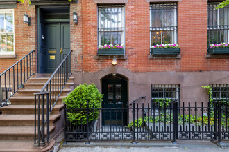 55 Horatio St in New York, NY - Building Photo - Building Photo