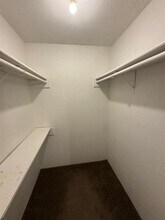 6500 Sands Point Dr in Houston, TX - Building Photo - Building Photo