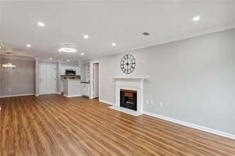 23214 Plantation Dr NE in Atlanta, GA - Building Photo - Building Photo