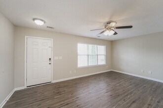 16927 Greenlawn Hills Ct in Charlotte, NC - Building Photo - Building Photo
