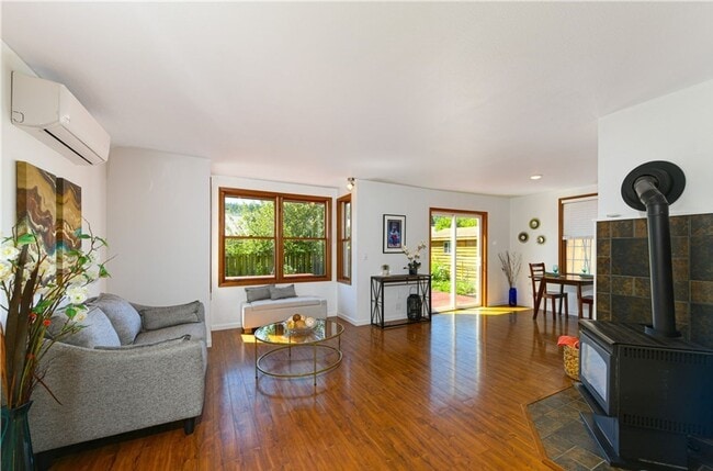 2403 13th St in Anacortes, WA - Building Photo - Building Photo
