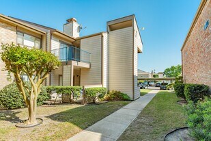 7140 N Holiday Dr in Galveston, TX - Building Photo