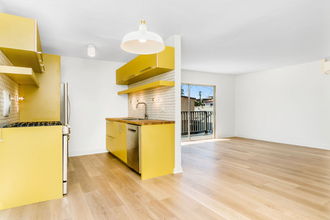 40 18th Ave in Los Angeles, CA - Building Photo - Building Photo
