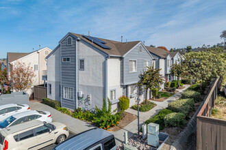 Ashford Park Condos in Spring Valley, CA - Building Photo - Building Photo