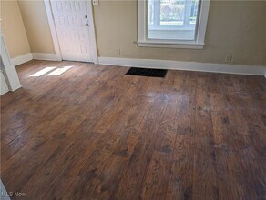 2357 19th St SW in Akron, OH - Building Photo - Building Photo