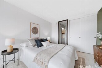 1717 Mott Smith Dr in Honolulu, HI - Building Photo - Building Photo