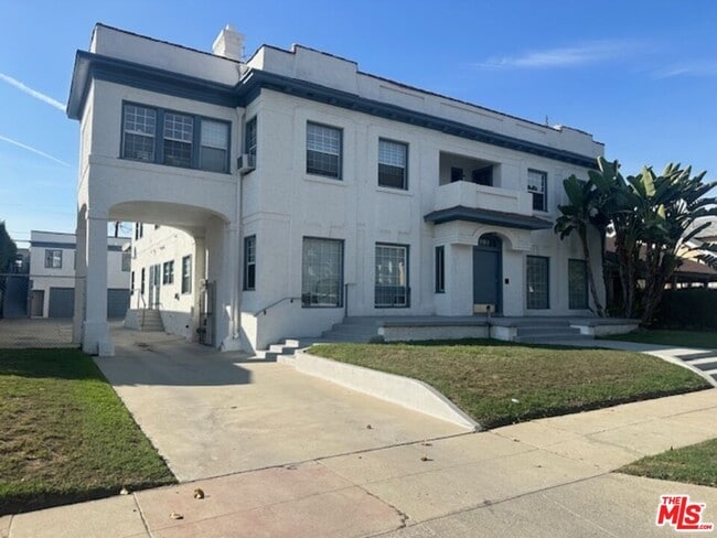 2215 7th Ave in Los Angeles, CA - Building Photo - Building Photo