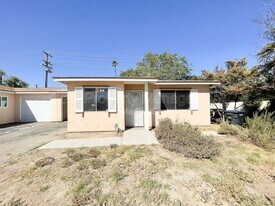 515 San Clemente St in Hemet, CA - Building Photo